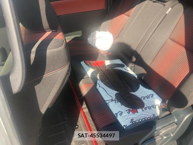 Toyota VOXY 2020-12 8361722-7