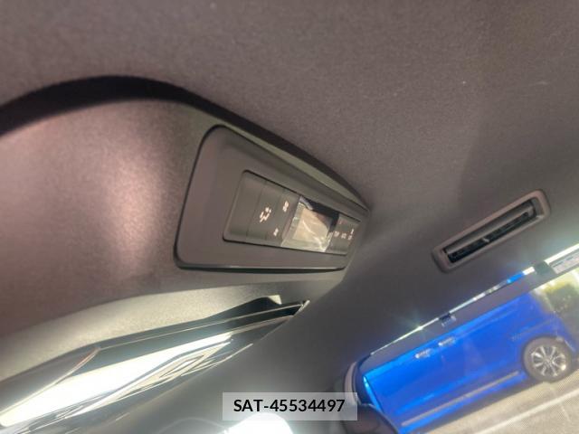 Toyota VOXY 2020-12 8361722-9
