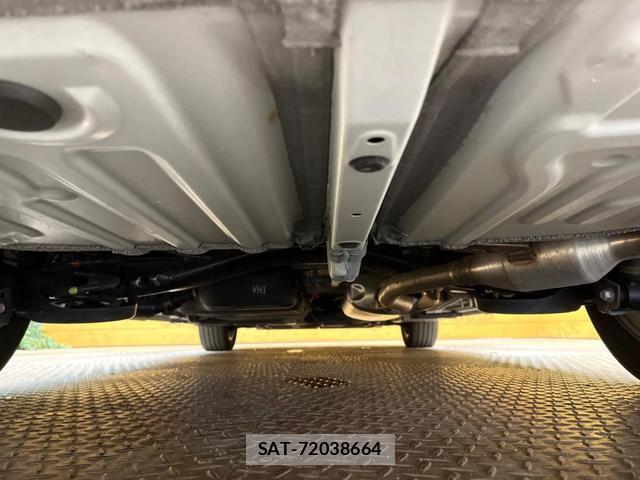 Toyota VOXY 2023-07 8361736-18