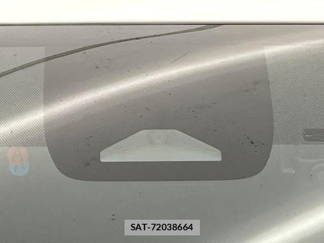 Toyota VOXY 2023-07 8361736-4