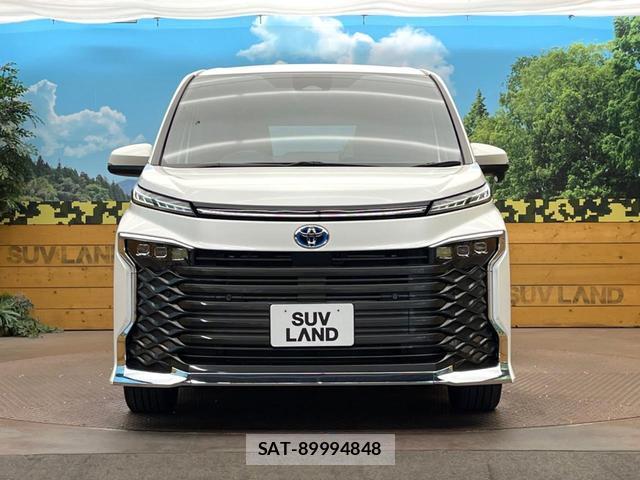 Toyota VOXY 2022-12 8361738-14