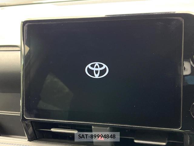 Toyota VOXY 2022-12 8361738-2