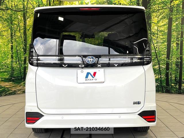 Toyota VOXY 2022-04 8361838-14