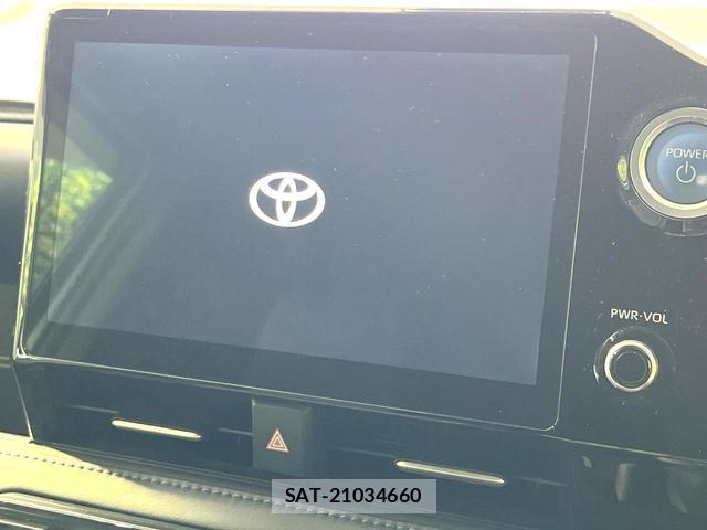 Toyota VOXY 2022-04 8361838-2