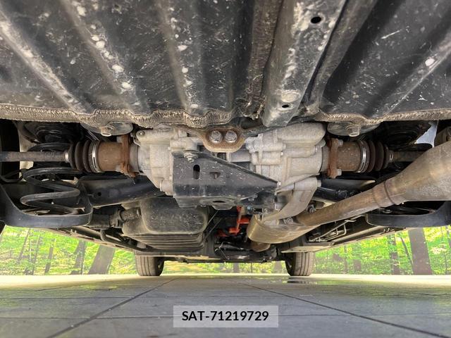 Toyota VOXY 2023-09 8361883-19