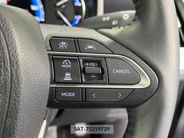 Toyota VOXY 2023-09 8361883-4