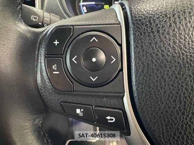 Toyota VOXY 2019-05 8361968-11