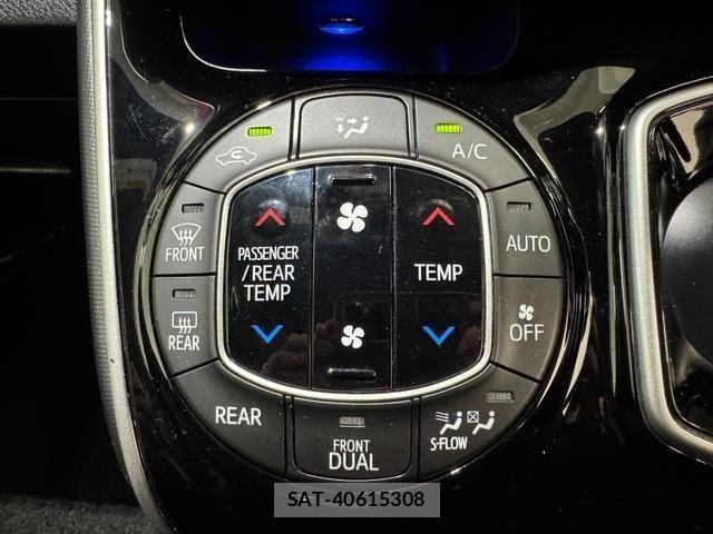 Toyota VOXY 2019-05 8361968-13