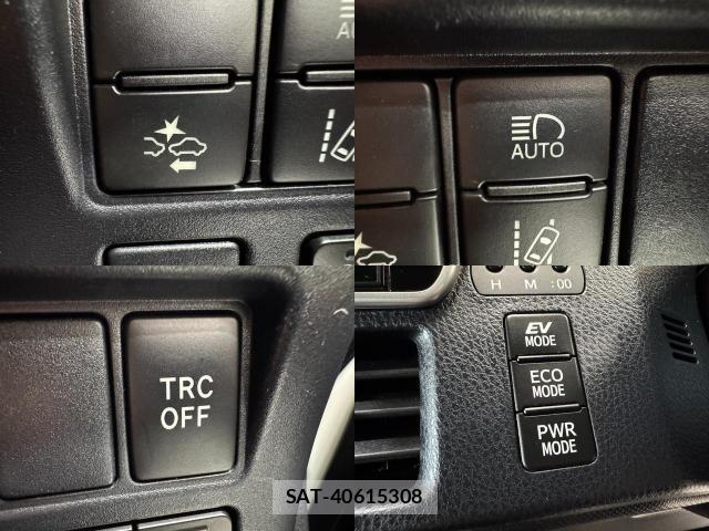 Toyota VOXY 2019-05 8361968-17