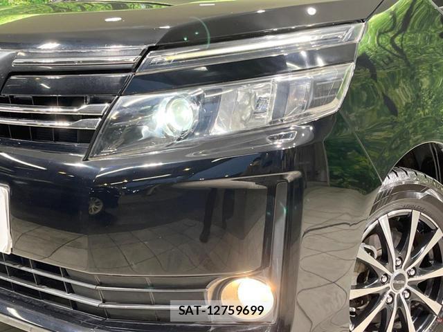Toyota VOXY 2015-11 8361972-12