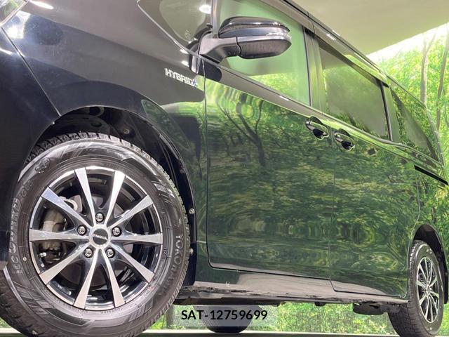 Toyota VOXY 2015-11 8361972-13