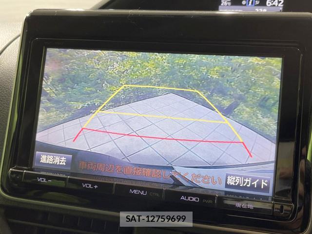 Toyota VOXY 2015-11 8361972-3