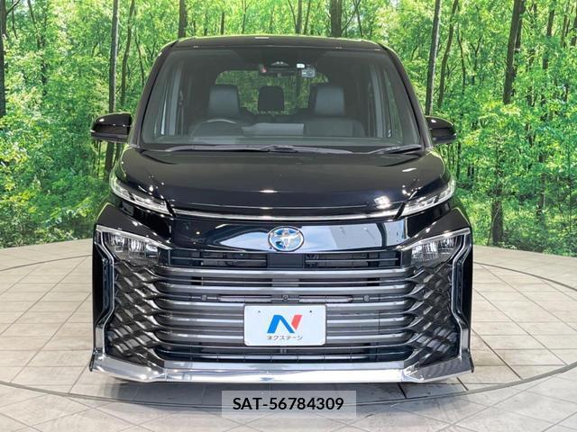 Toyota VOXY 2023-07 8361974-14
