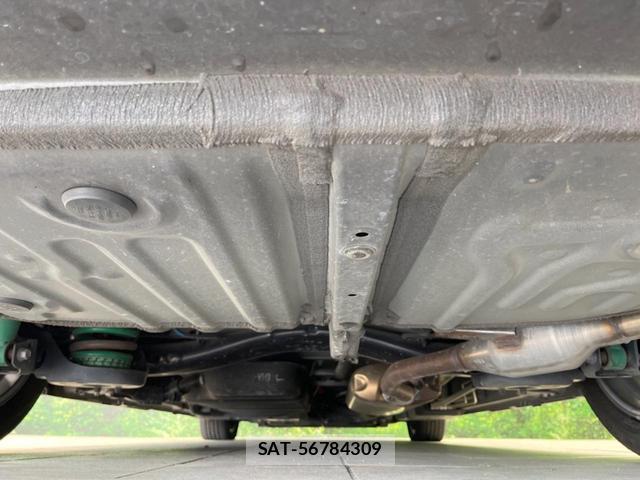 Toyota VOXY 2023-07 8361974-19