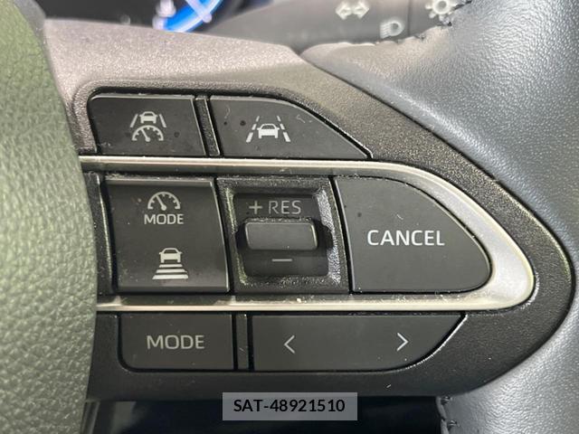 Toyota VOXY 2024-04 8361980-4