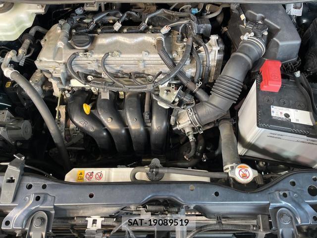Toyota VOXY 2018-06 8362043-17