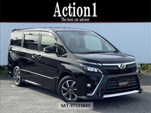 Toyota VOXY 2017-11 8362044-0