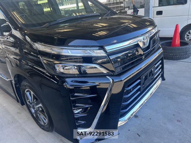 Toyota VOXY 2021-03 8362061-7