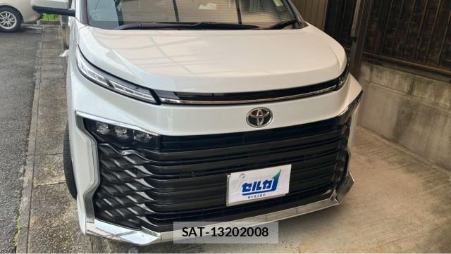 Toyota VOXY 2025-10 8362208-9