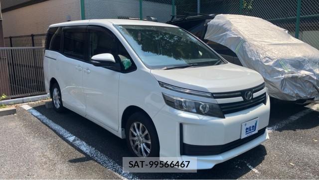 Toyota VOXY 2014-02 8362293-11