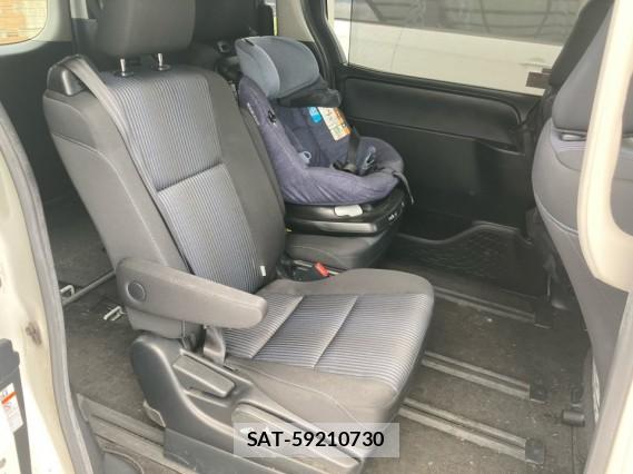 Toyota VOXY 2016-01 8362298-6
