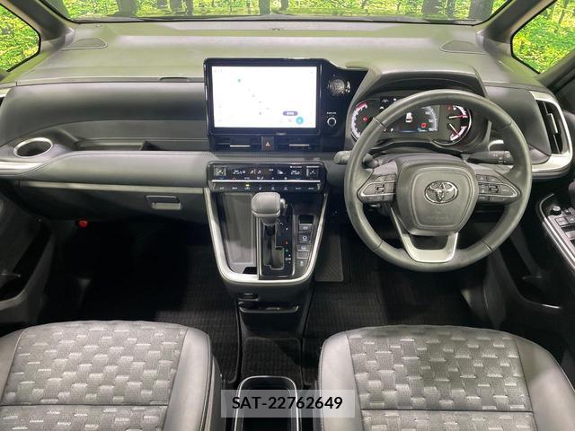 Toyota VOXY 2024-05 8362345-1