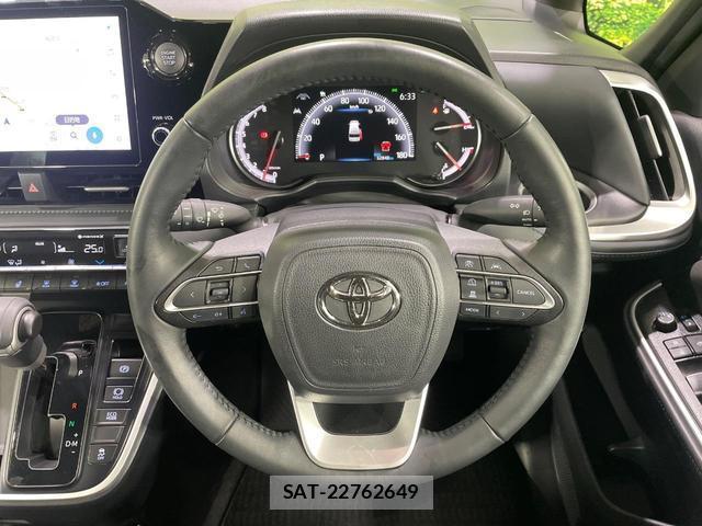 Toyota VOXY 2024-05 8362345-11