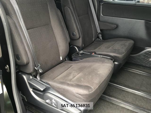 Toyota VOXY 2015-05 8362456-9