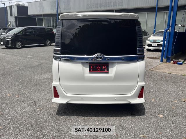 Toyota VOXY 2020-10 8362486-10