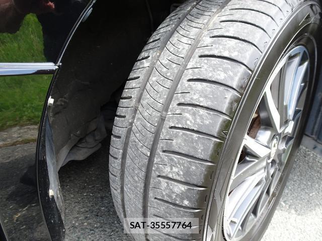 Toyota VOXY 2015-11 8362497-14
