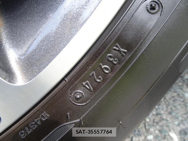 Toyota VOXY 2015-11 8362497-16