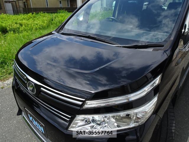 Toyota VOXY 2015-11 8362497-3