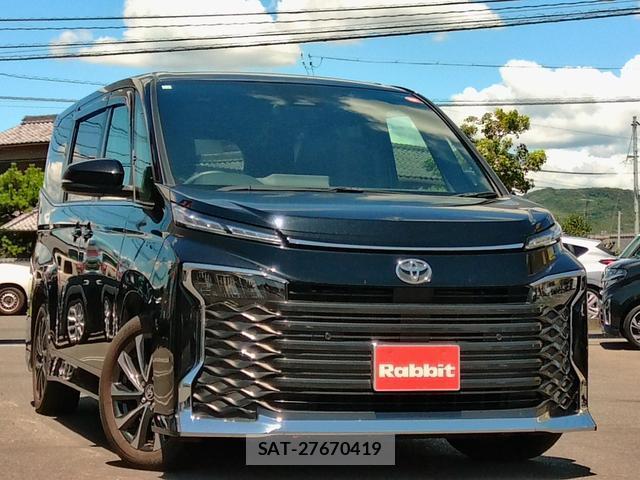 Toyota VOXY 2023-10 8362507-0