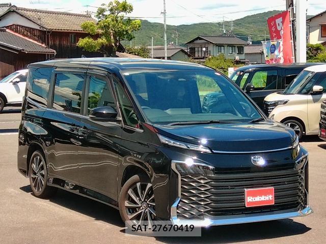 Toyota VOXY 2023-10 8362507-3