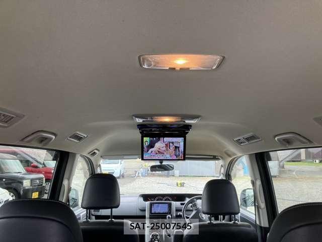 Toyota VOXY 2012-12 8362563-16