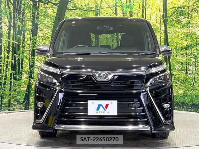Toyota VOXY 2019-06 8362574-14