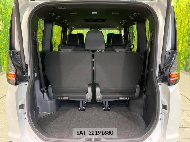 Toyota VOXY 2026-07 8362607-10