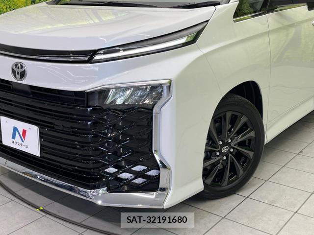 Toyota VOXY 2026-07 8362607-12