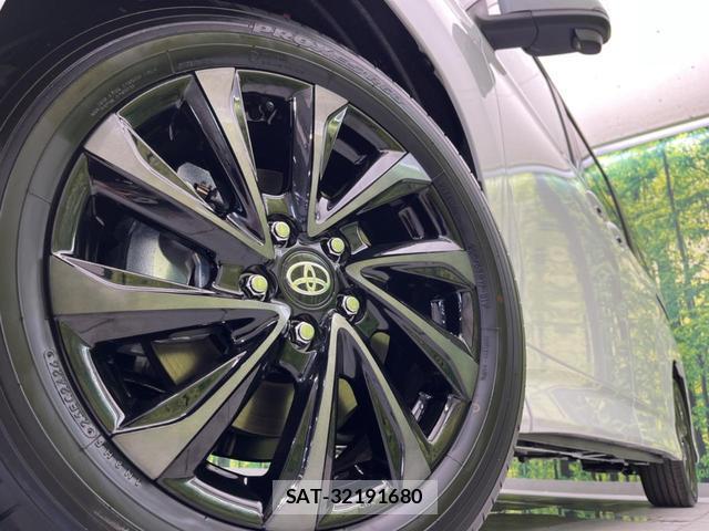 Toyota VOXY 2026-07 8362607-13