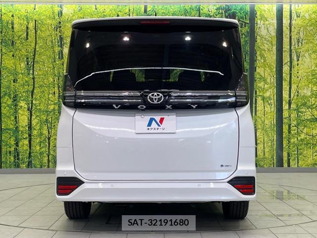 Toyota VOXY 2026-07 8362607-15