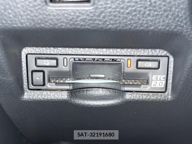 Toyota VOXY 2026-07 8362607-5