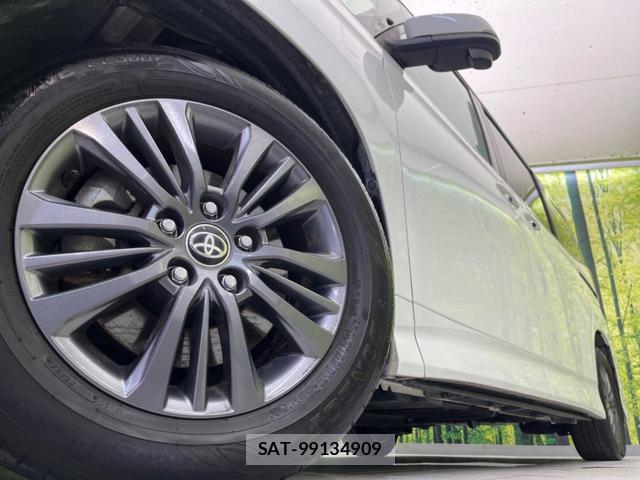 Toyota VOXY 2024-09 8362613-13