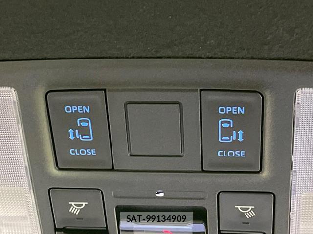 Toyota VOXY 2024-09 8362613-5