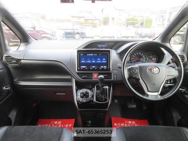 Toyota VOXY 2020-12 8362663-1