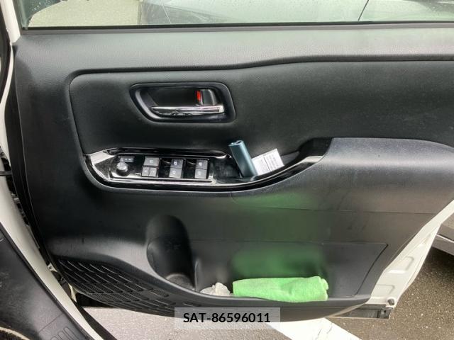 Toyota VOXY 2019-09 8362678-10