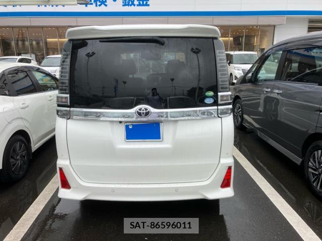Toyota VOXY 2019-09 8362678-13