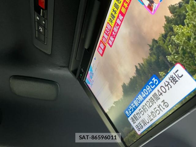 Toyota VOXY 2019-09 8362678-19