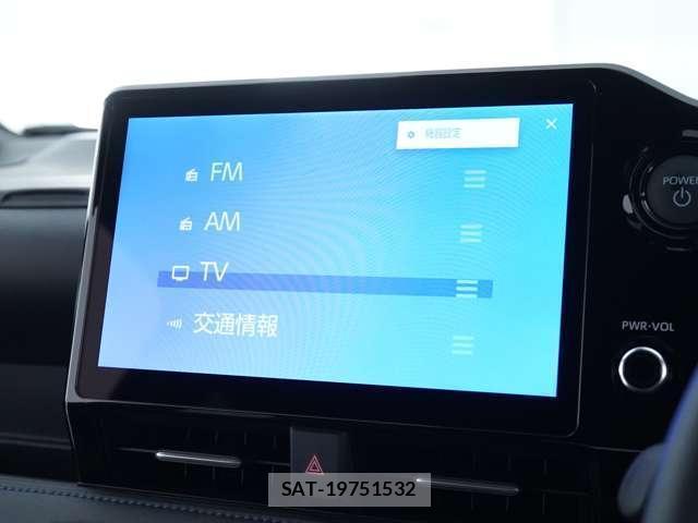 Toyota VOXY 2025-10 8362701-11