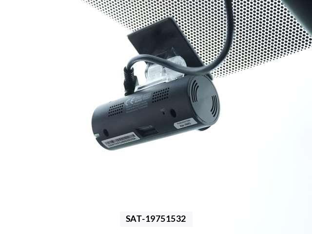 Toyota VOXY 2025-10 8362701-17