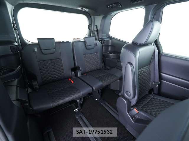 Toyota VOXY 2025-10 8362701-8